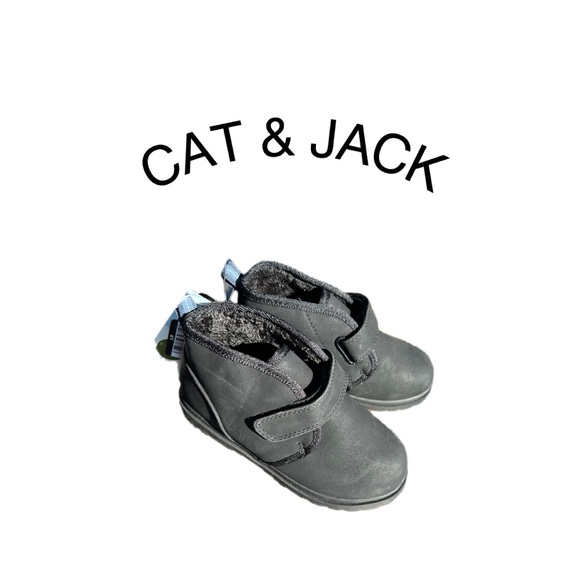 NWT Cat & Jack Kids Ankle boots with Velcro closure. No strings to tie! - Picture 3 of 9